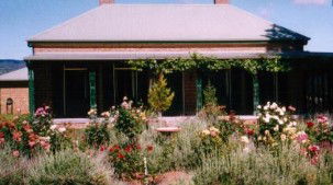 Tambaroora ACT Accommodation Gladstone