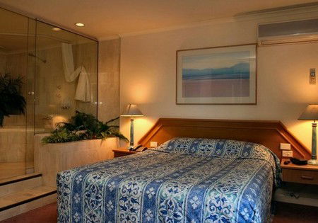 The Esplanade Motor Inn - Accommodation Gladstone 0
