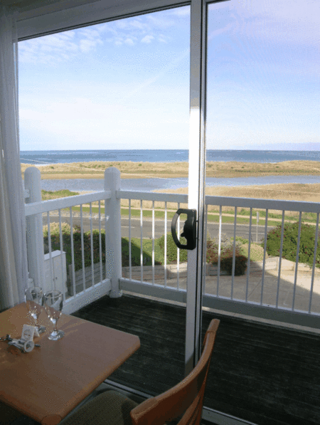 A Great Ocean View Motel - Accommodation Gladstone 1