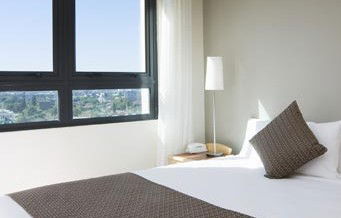 Pacific International Suites Parramatta - Accommodation Gladstone 0