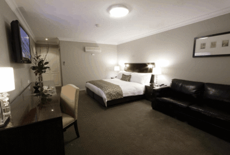 Carlyle Suites & Apartments - Accommodation Gladstone 2