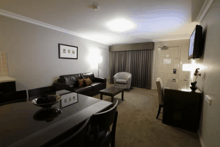 Carlyle Suites & Apartments - Accommodation Gladstone 4