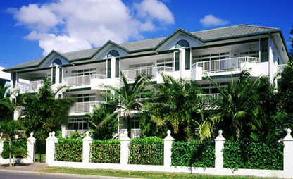 Costa Royale Beachfront Apartments - Accommodation Gladstone 0