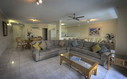 Costa Royale Beachfront Apartments - Accommodation Gladstone 1