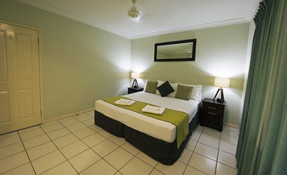 Costa Royale Beachfront Apartments - Accommodation Gladstone 2