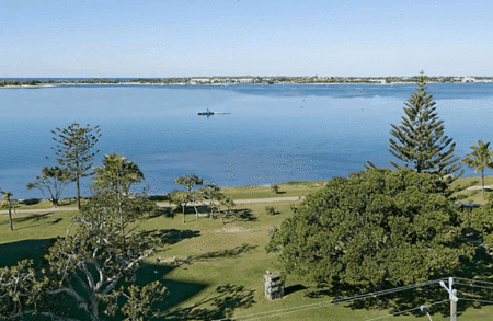 Blue Waters Apartments - Accommodation Gladstone