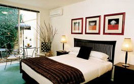 Knightsbridge Apartments - Accommodation Gladstone 1
