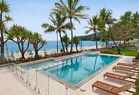 Fairshore Beachfront Apartments - Accommodation Gladstone 0
