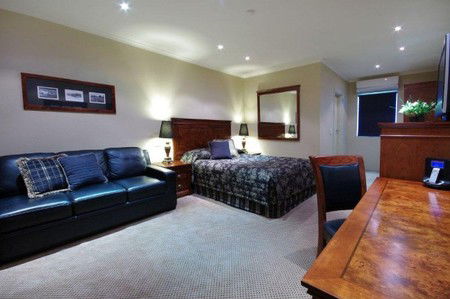 Quality Hotel Powerhouse - Accommodation Gladstone 3