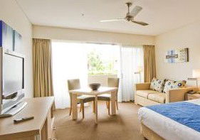 Waves Byron Bay - Accommodation Gladstone 3