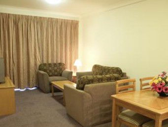 Maclin Lodge Motel - Accommodation Gladstone 2