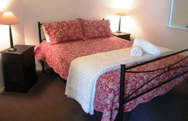 Clarks Beach Apartment - Accommodation Gladstone 4