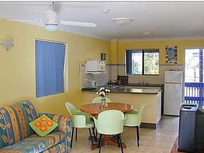 Leilani Serviced Apartments - Accommodation Gladstone 2