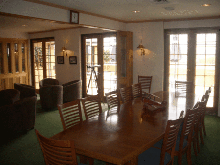 Adelaide Aviators Lodge - Accommodation Gladstone 3
