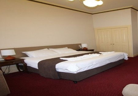 Glenferrie Hotel - Accommodation Gladstone 2
