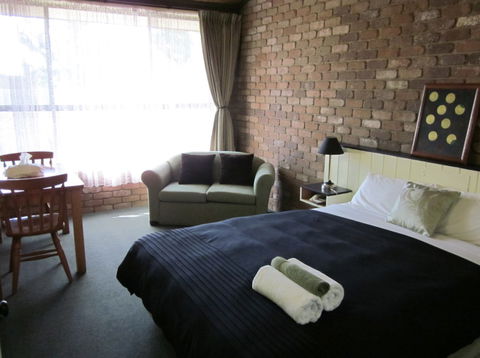 Farnham Court Motel - Accommodation Gladstone 2