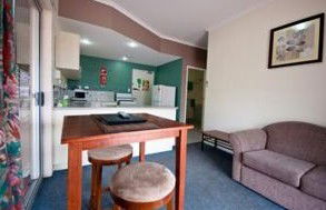 The Swagmans Rest Motel - Accommodation Gladstone 0