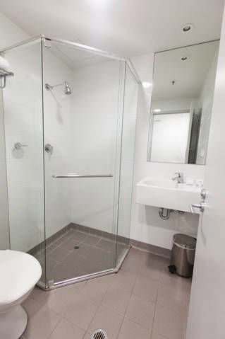 Y Hotel Hyde Park - Accommodation Gladstone 4
