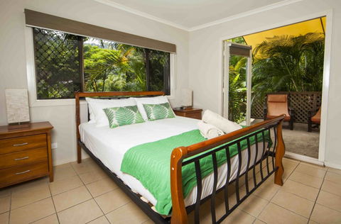 Lake Placid Tourist Park - Accommodation Gladstone 0