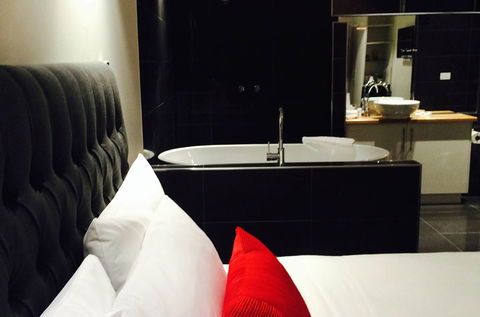 Tower Motel - Accommodation Gladstone 4