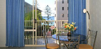Surf Dance Holiday Units - Accommodation Gladstone 0