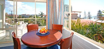 Surf Dance Holiday Units - Accommodation Gladstone 2