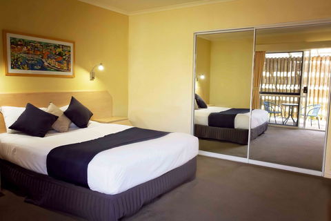 White Lace Motor Inn - Accommodation Gladstone 2