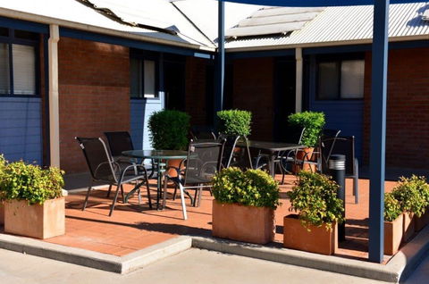 Albert Motel - Accommodation Gladstone 1