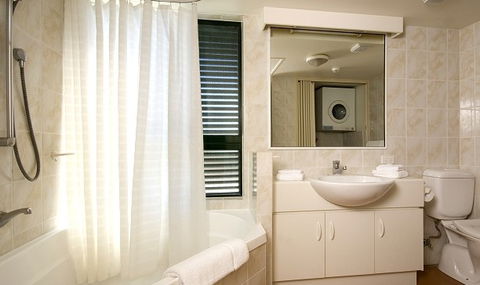 Tropic Towers Apartments - Accommodation Gladstone 1