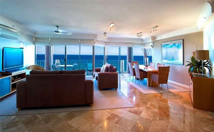 AA Oceana On Broadbeach - Accommodation Gladstone 8