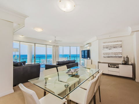 AA Oceana On Broadbeach - Accommodation Gladstone 16
