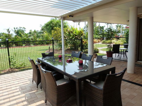 Montage Beach Apartments - Accommodation Gladstone 4