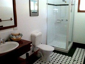 Daintree Manor - Accommodation Gladstone 2