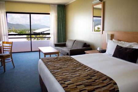 Rydges Plaza Cairns - Accommodation Gladstone 3