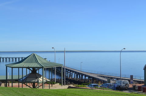 Port Victoria Hotel Motel - Accommodation Gladstone 1