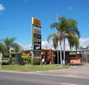 Queens Beach Motor Hotel - Accommodation Gladstone