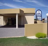 Golden Chain Tower Motor Inn - Accommodation Gladstone