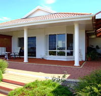 Close Encounters Bed and Breakfast - Accommodation Gladstone