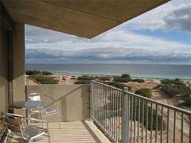 Sea Air-a Siesta 5 - Accommodation Gladstone 0