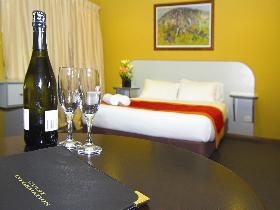 Victoria Hotel - Strathalbyn - Accommodation Gladstone 0
