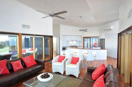 Shangalia - Accommodation Gladstone 1