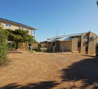 Sea Air-a Siesta 5 - Accommodation Gladstone 1