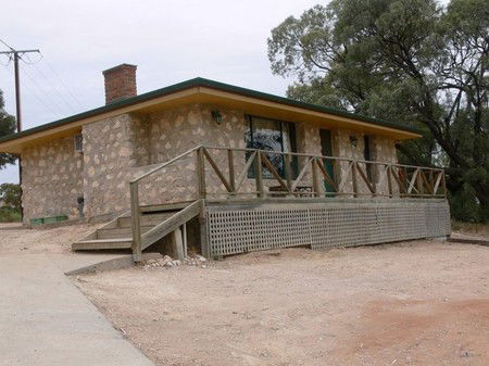 Roonka Riverfront Cottages - Accommodation Gladstone 2