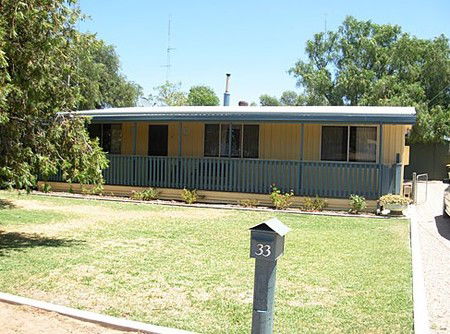 The Liteva Beach House - Accommodation Gladstone 1