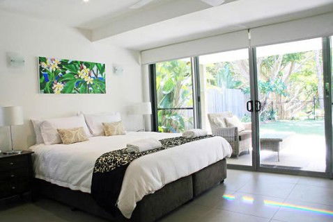 Echoes Beach House - Accommodation Gladstone 3