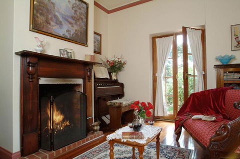 Amanda's Cottage 1899 - Accommodation Gladstone 5