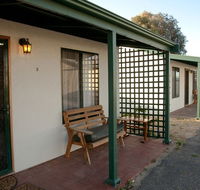 Moonta Bay Road Cabins and Cottages - Accommodation Gladstone