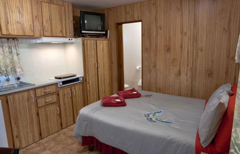 Moonta Bay Road Cabins And Cottages - Accommodation Gladstone 5
