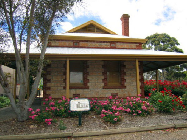Maitland SA Accommodation Gladstone