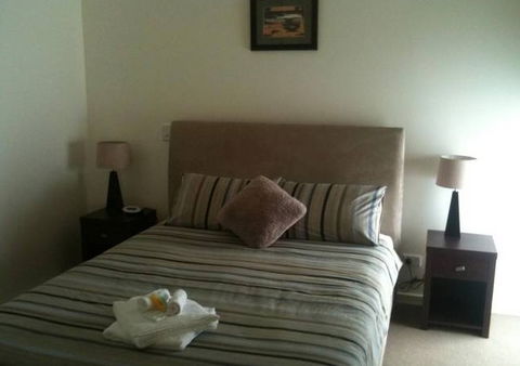 The Frontage - Accommodation Gladstone 6